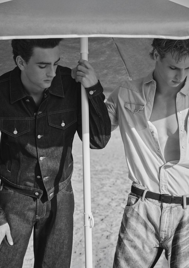 Emporio Armani celebra el legado de la línea Armani Jeans