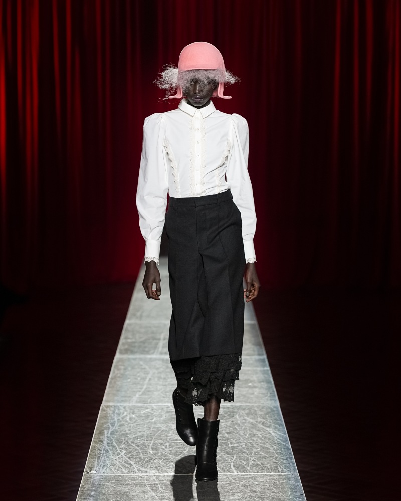 Viviano profesa radicalidad y exageración como mantra