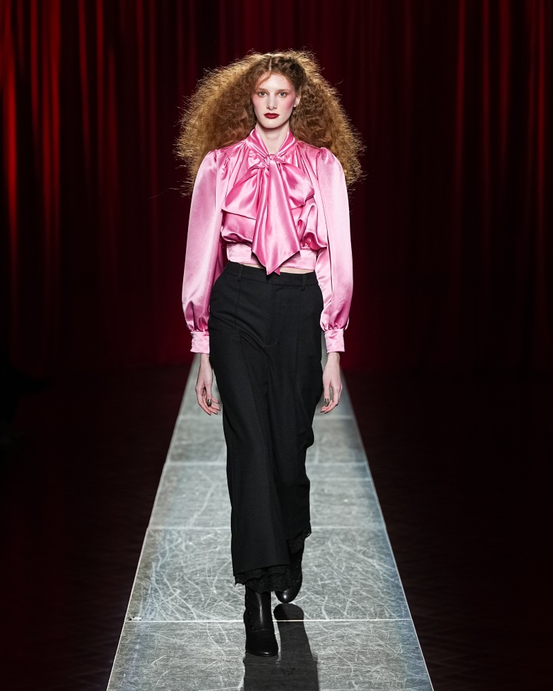 Viviano profesa radicalidad y exageración como mantra