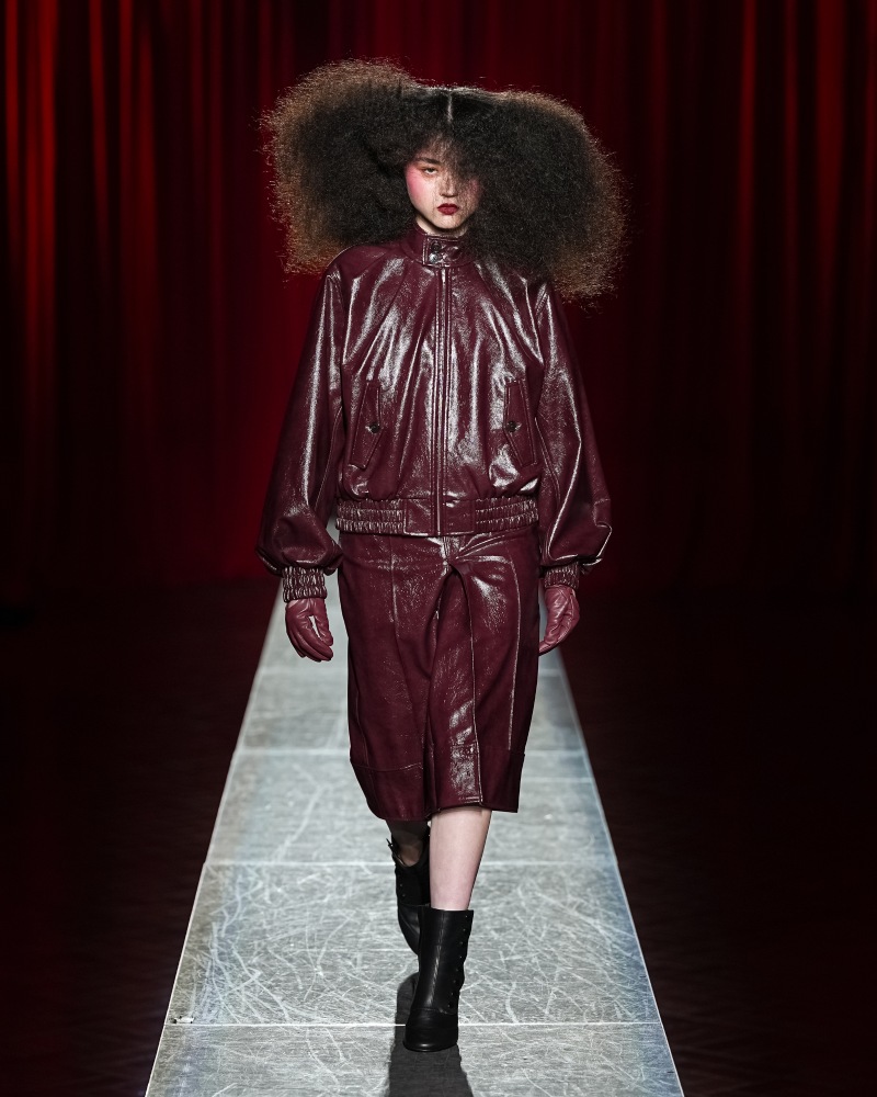 Viviano profesa radicalidad y exageración como mantra