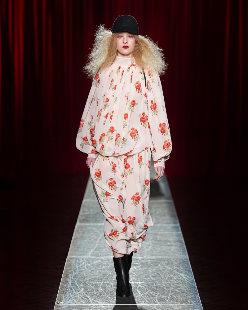 Viviano profesa radicalidad y exageración como mantra