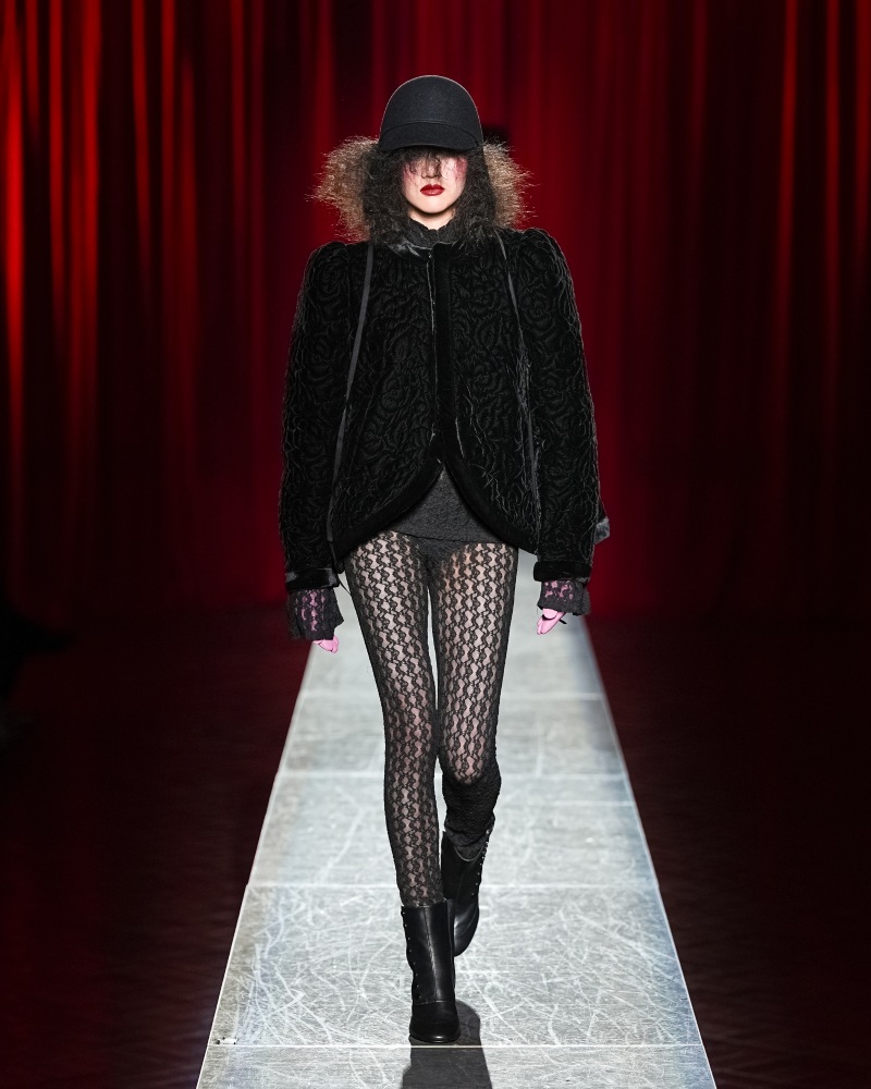 Viviano profesa radicalidad y exageración como mantra