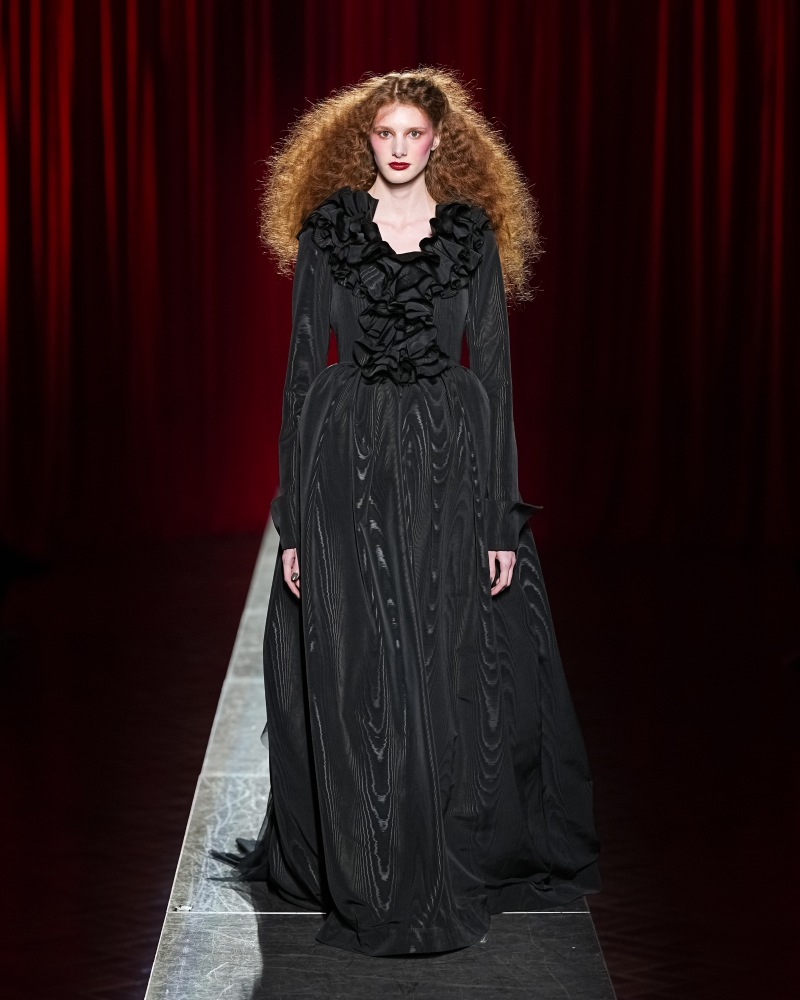 Viviano profesa radicalidad y exageración como mantra