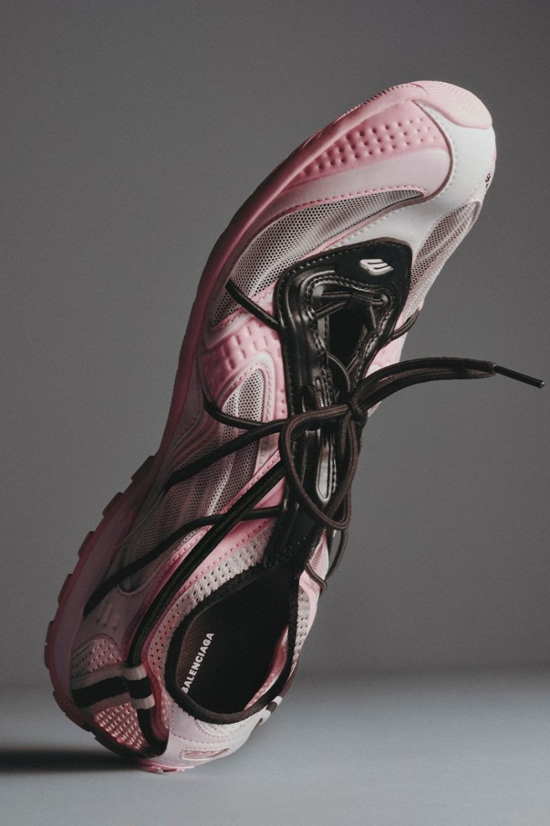 Piccioli debuta su primera sneaker de Balenciaga: las Radar