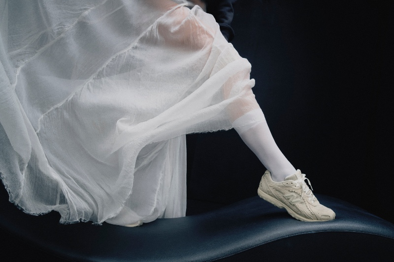 Rosalía se pone las New Balance 204L, de estilo discreto