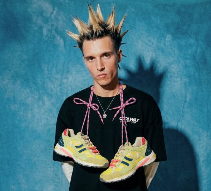 Coolway trae de vuelta 2003 con sneakers llenas de color