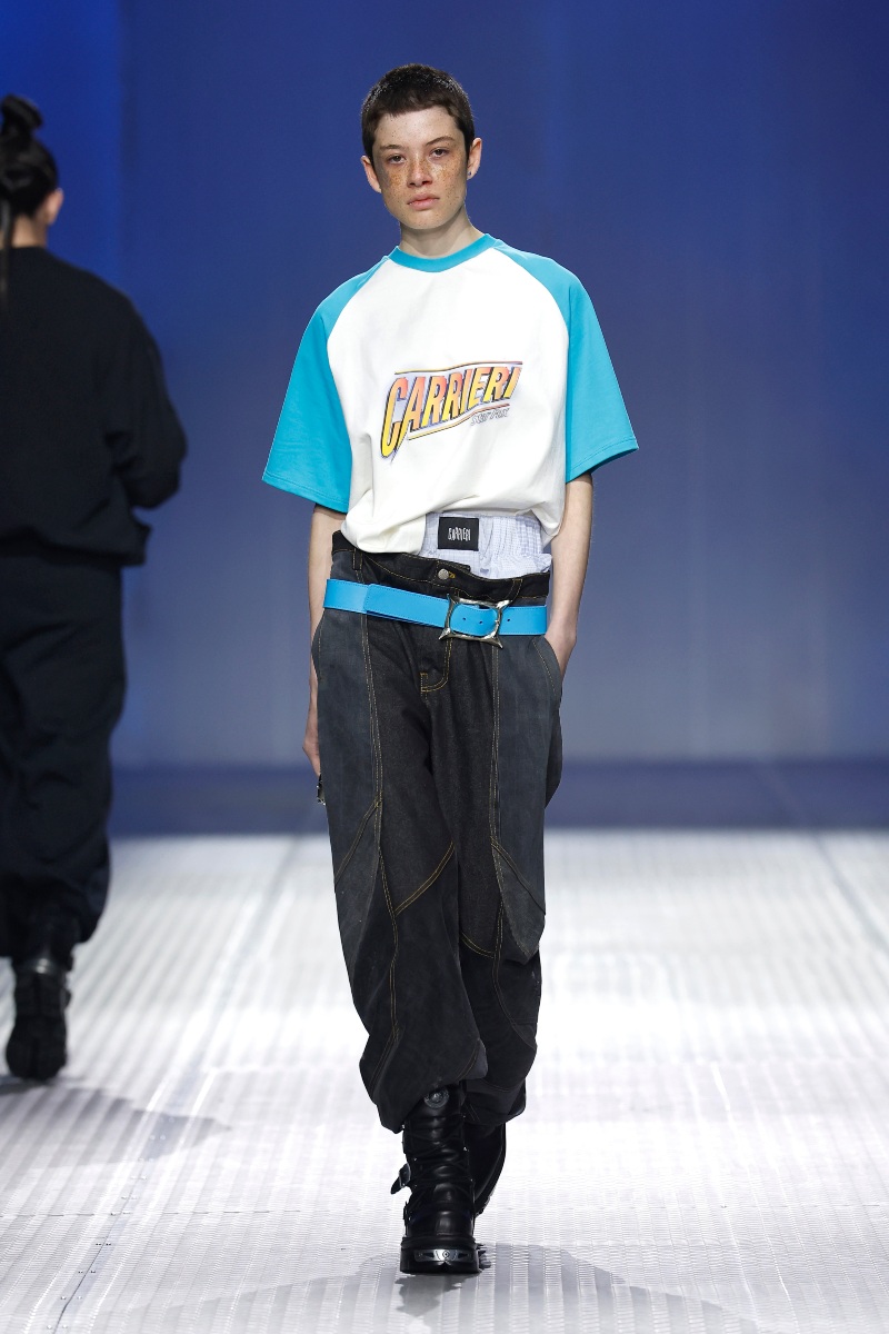 Carrieri, en la 080 Barcelona Fashion, viaja al no futuro