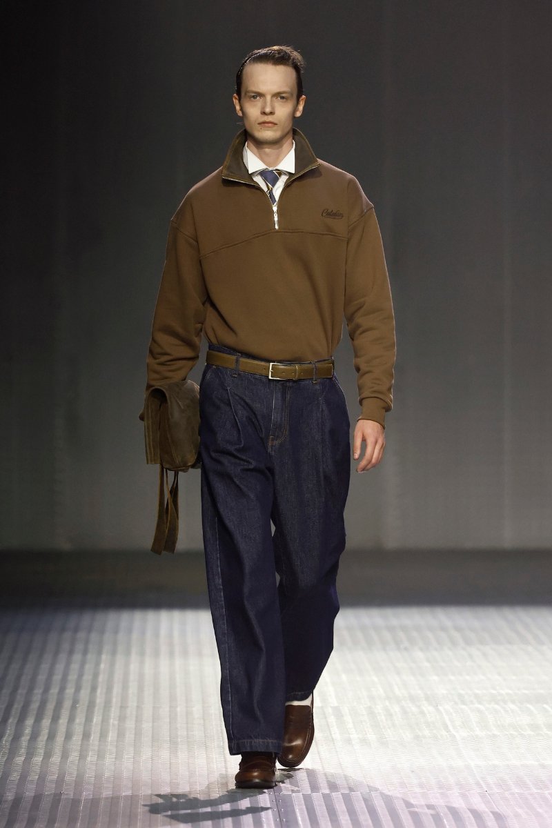 Moda de autor con narrativa visual en 080 Barcelona Fashion