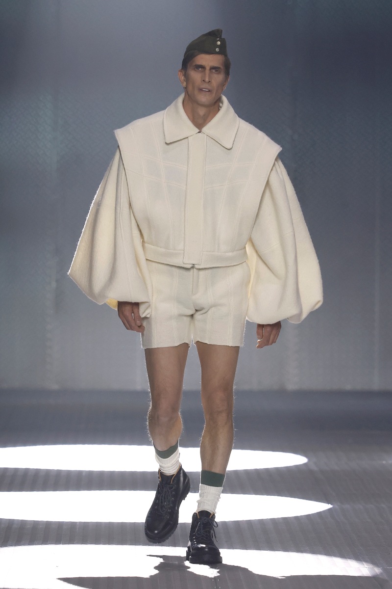 Moda de autor con narrativa visual en 080 Barcelona Fashion