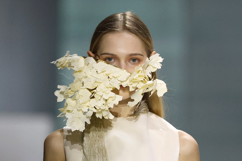 Moda de autor con narrativa visual en 080 Barcelona Fashion