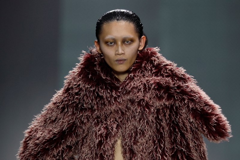 Moda de autor con narrativa visual en 080 Barcelona Fashion