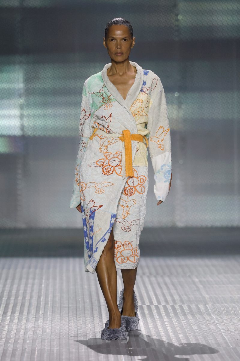 Moda de autor con narrativa visual en 080 Barcelona Fashion