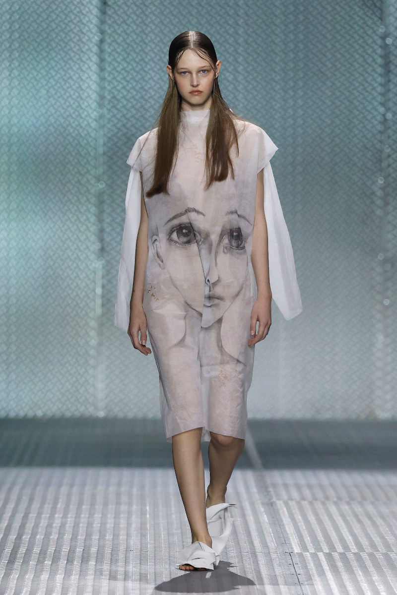 Moda de autor con narrativa visual en 080 Barcelona Fashion