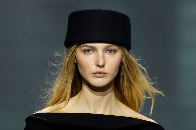 Moda de autor con narrativa visual en 080 Barcelona Fashion