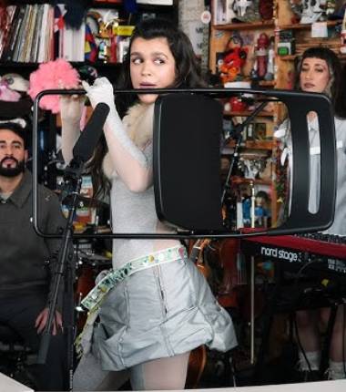 Amaia protagoniza su primer Tiny Desk ¡y arrasa!