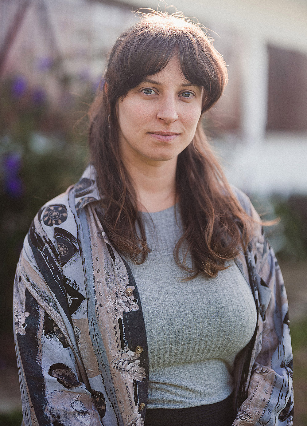 Charlamos con Anxos Fazáns sobre Las Líneas Discontinuas