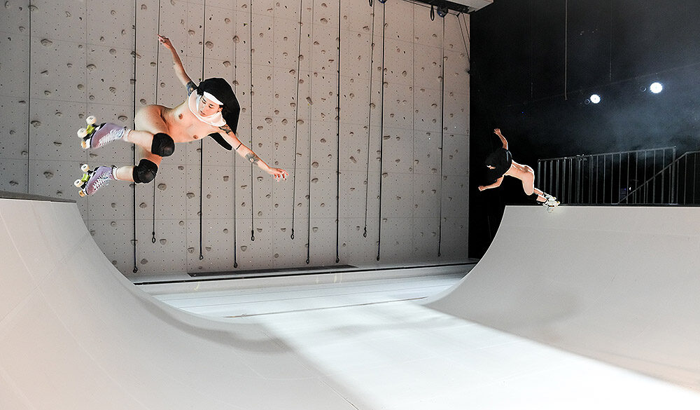 Florentina Holzinger: gravedad, cuerpo y danza extrema