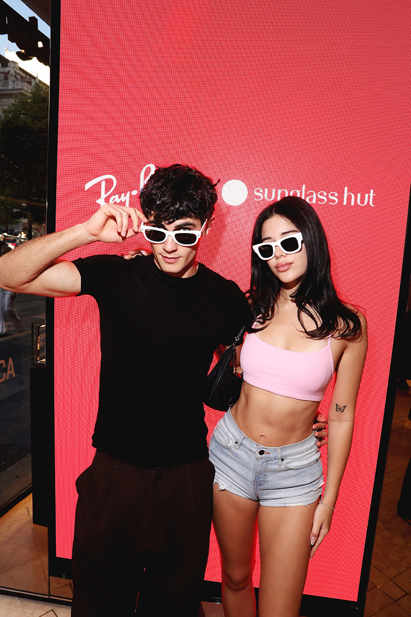 Las gafas de tendencia de Ray-Ban están en Sunglass Hut