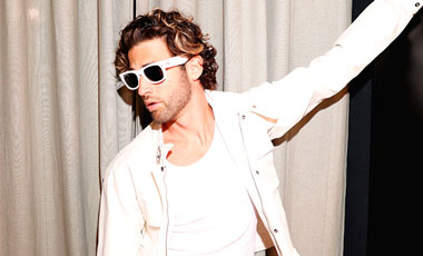 Las gafas de tendencia de Ray-Ban están en Sunglass Hut