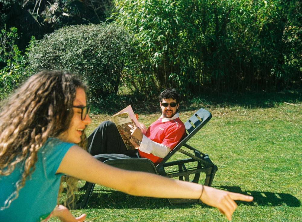 Juan Anselmo convierte un chiste en algo más serio