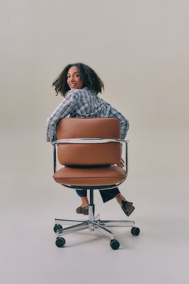 Barber & Osgerby crean la silla de oficina U-Type de Kettal