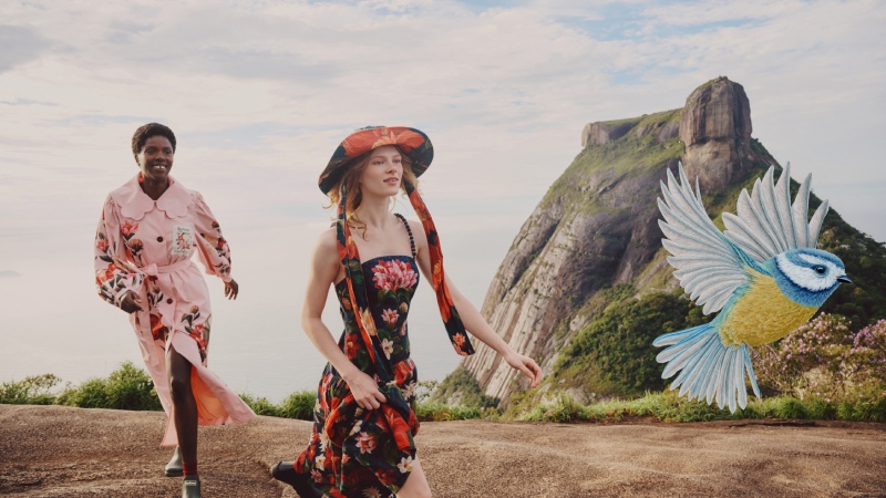 Farm Rio lleva las chaquetas de Barbour al trópico