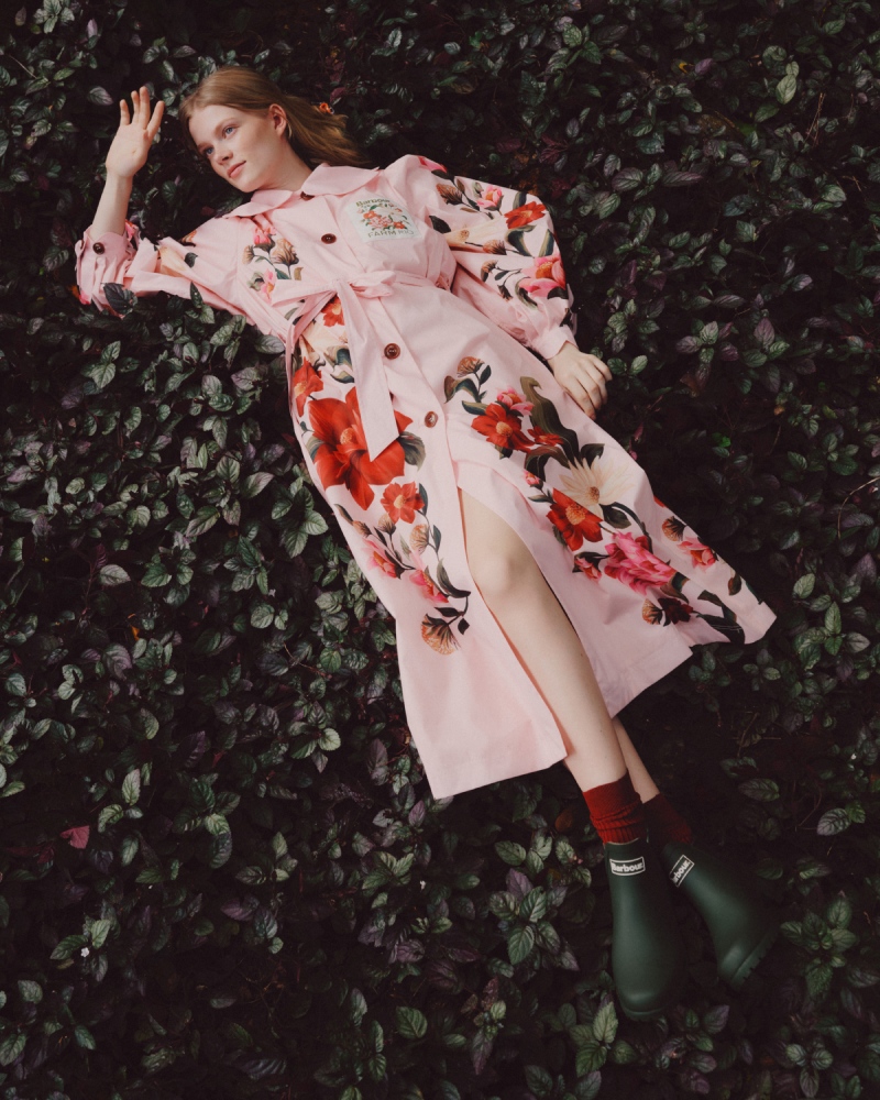 Farm Rio lleva las chaquetas de Barbour al trópico