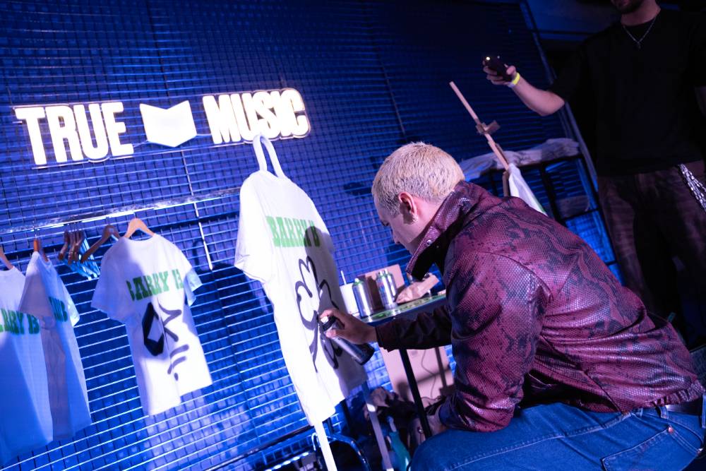 Barry B presenta su nueva etapa musical en un eventazo