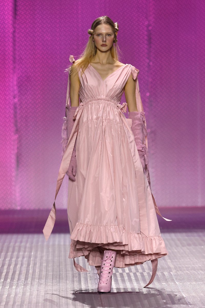 Bolaño vuelve a 080 Barcelona Fashion, kitsch y con Plan B