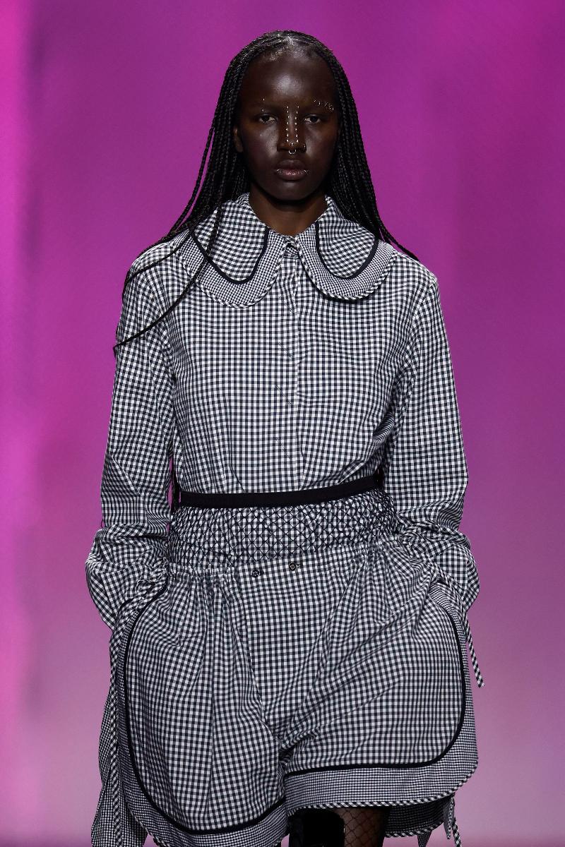 Bolaño vuelve a 080 Barcelona Fashion, kitsch y con Plan B