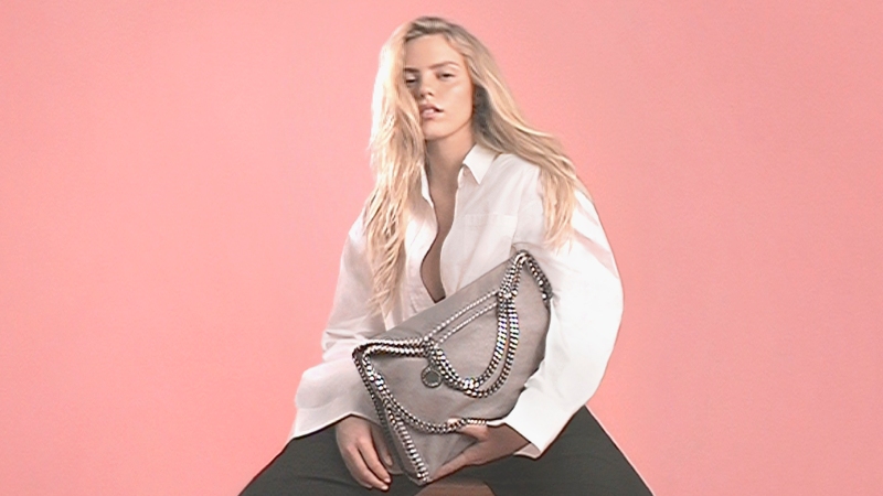 Stella McCartney y el it-bag que redefine el lujo vegano