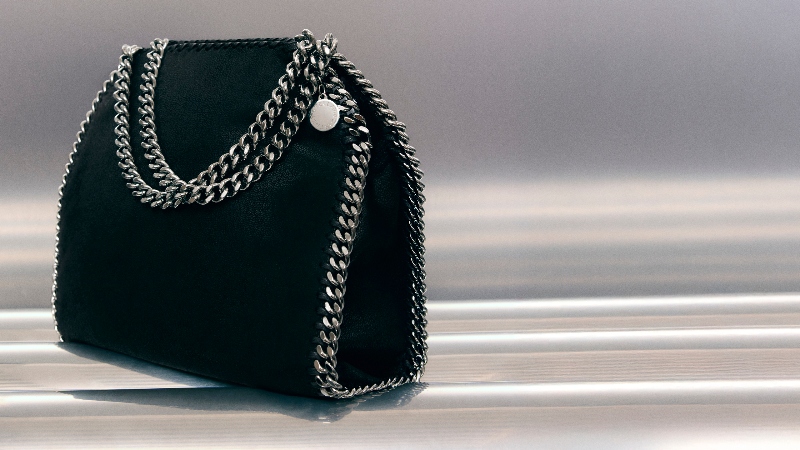 Stella McCartney y el it-bag que redefine el lujo vegano