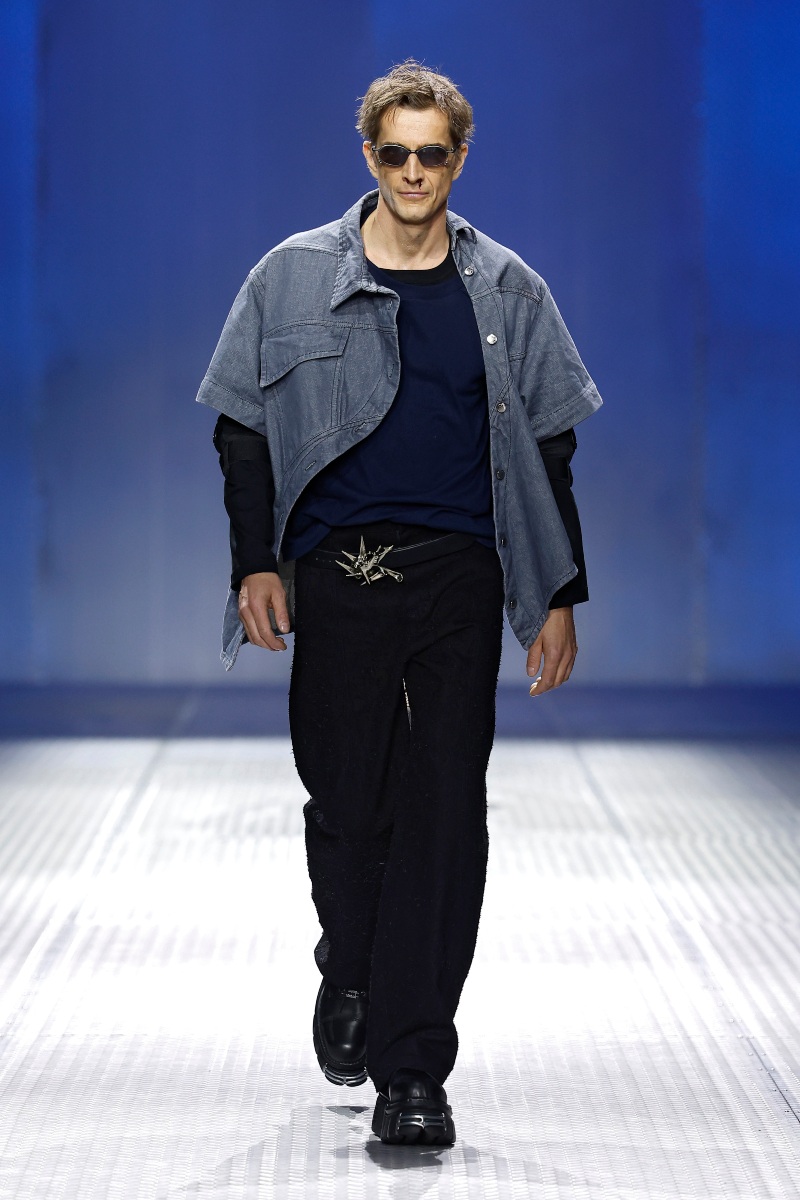 Carrieri, en la 080 Barcelona Fashion, viaja al no futuro