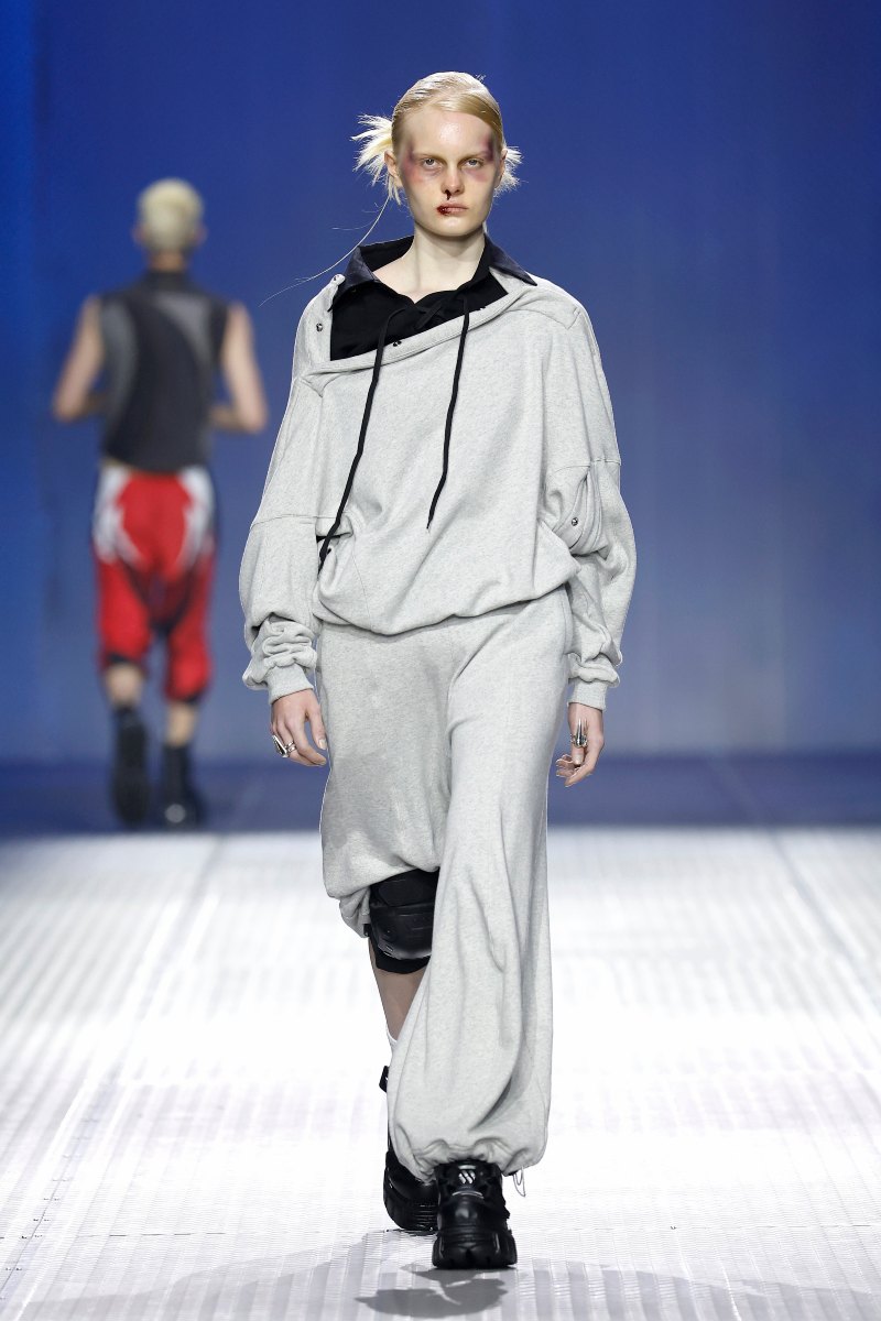 Carrieri, en la 080 Barcelona Fashion, viaja al no futuro