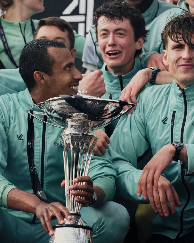 El J12 de Chanel es tan icónico que renombró La Regata