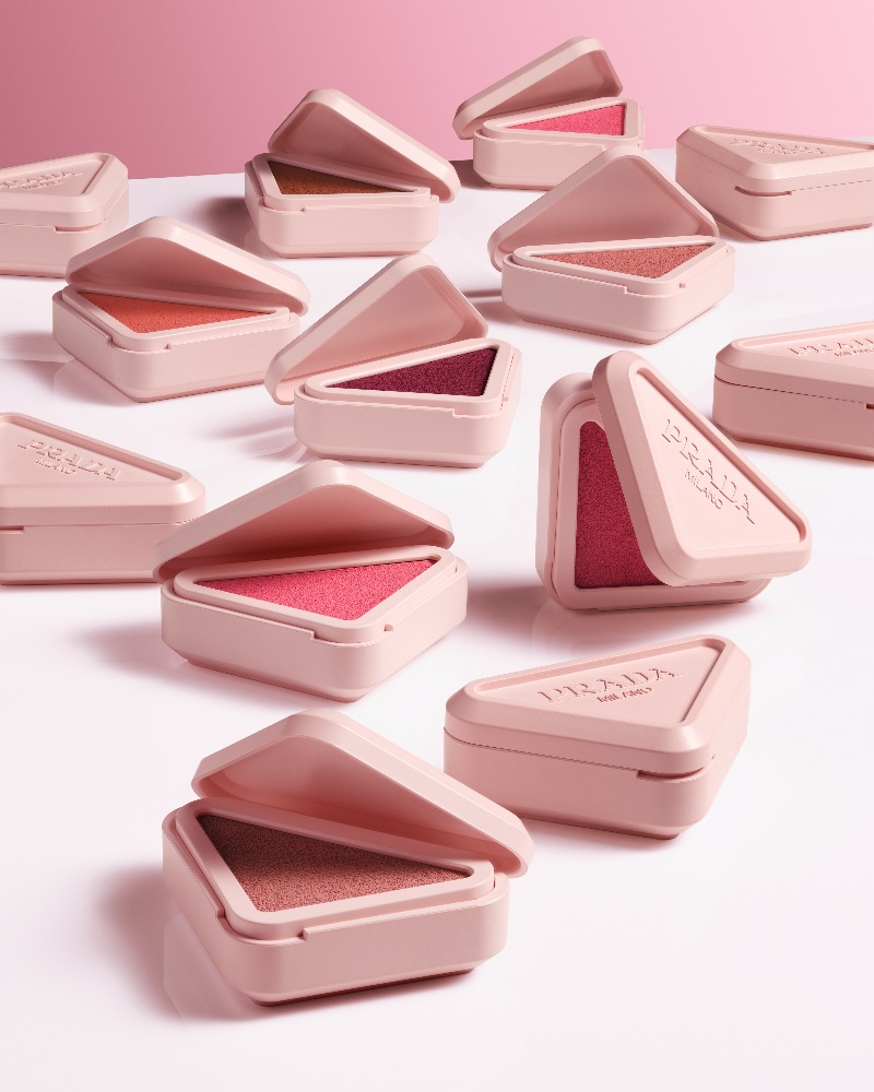 El primer blush de Prada Beauty lo usarás en todo el rostro