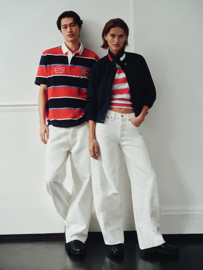 Tommy nos da el look perfecto para llevar vaqueros blancos