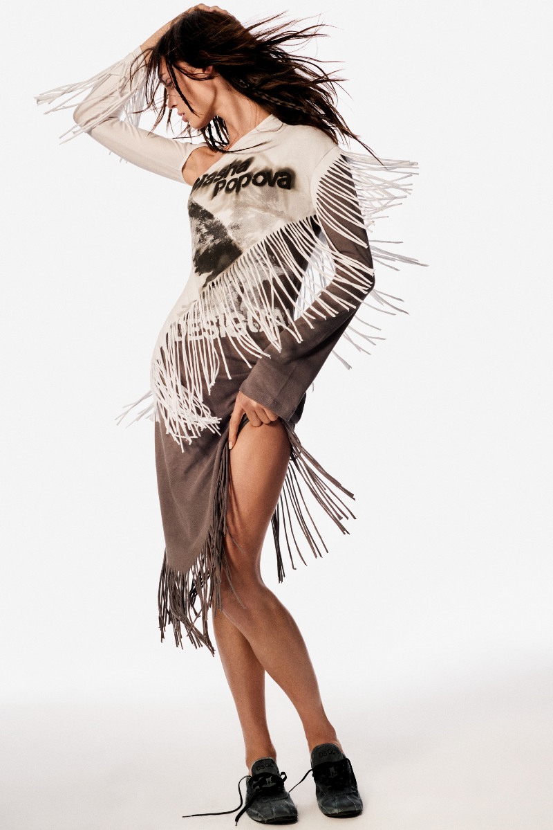 Desigual y Masha Popova desgastan el denim de forma sensual