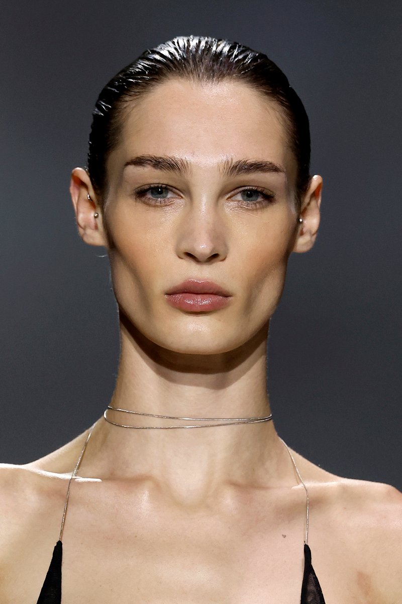 Eñaut en 080 Barcelona Fashion crea tensión visual sin ego