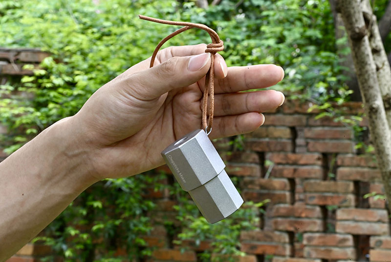 Exposición Chopsticks: Yoko Choy une Asia con un objeto