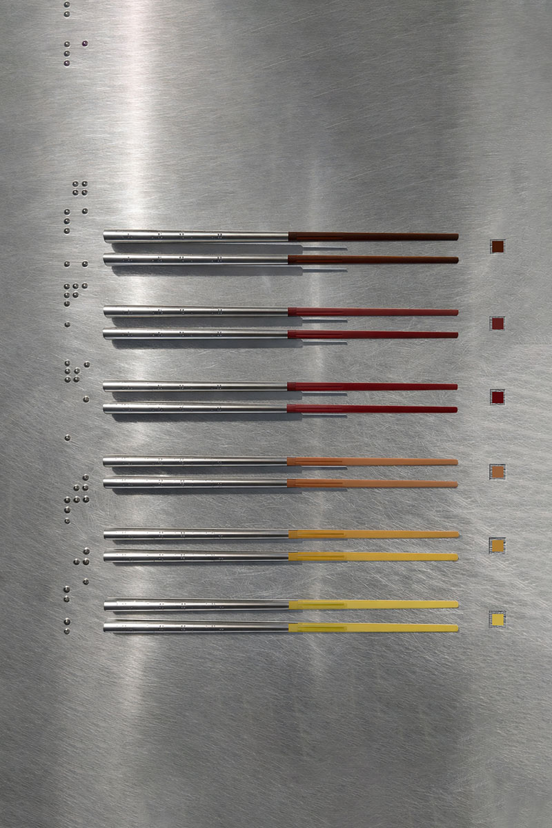 Exposición Chopsticks: Yoko Choy une Asia con un objeto