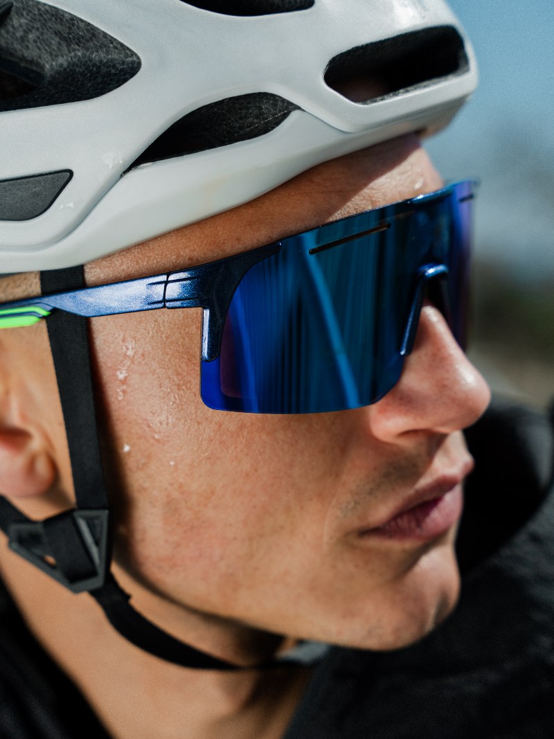 Mó se suma a la moda deportiva con gafas ligeras y urbanas