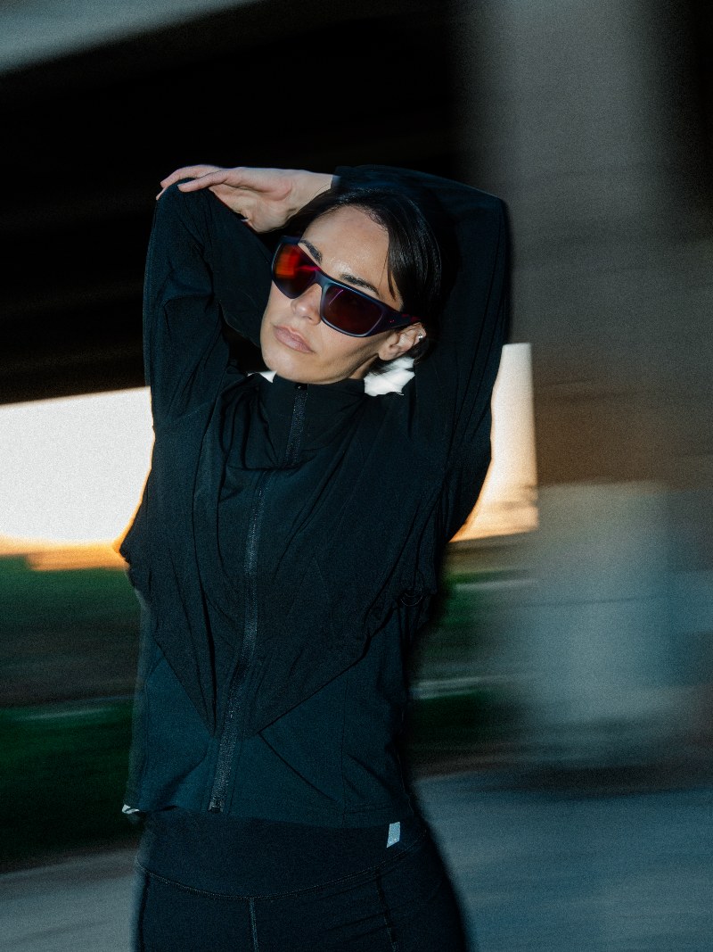 Mó se suma a la moda deportiva con gafas ligeras y urbanas