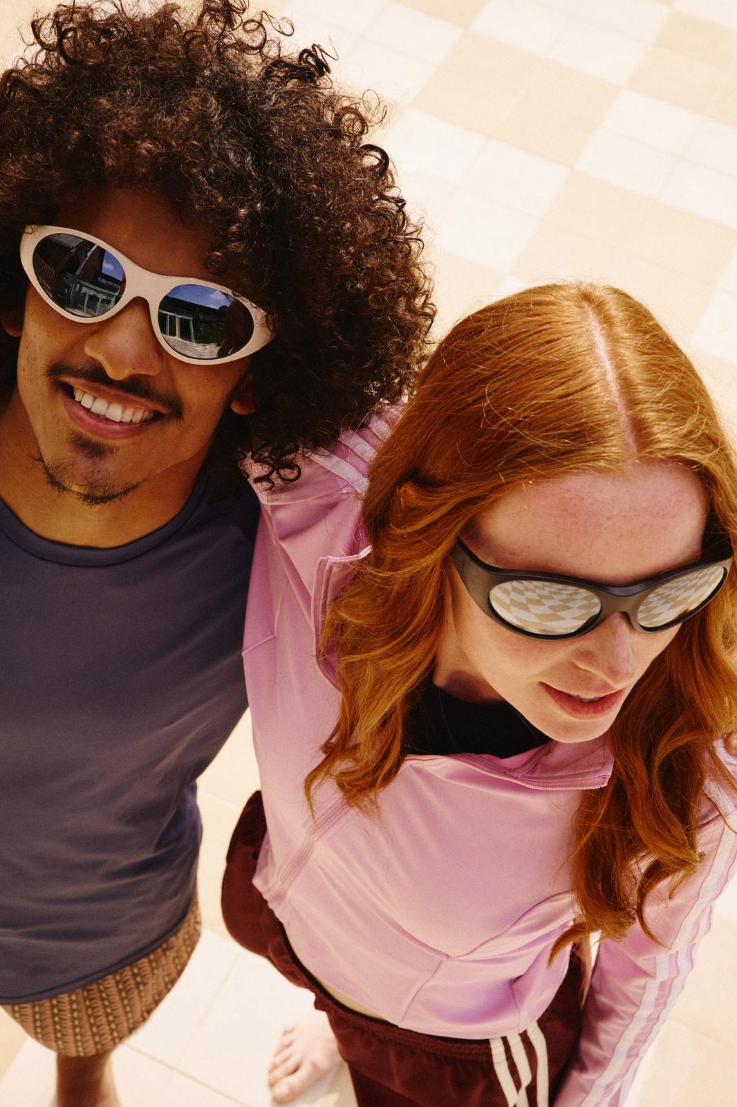 Izipizi conquista España con sus funcionales gafas cool