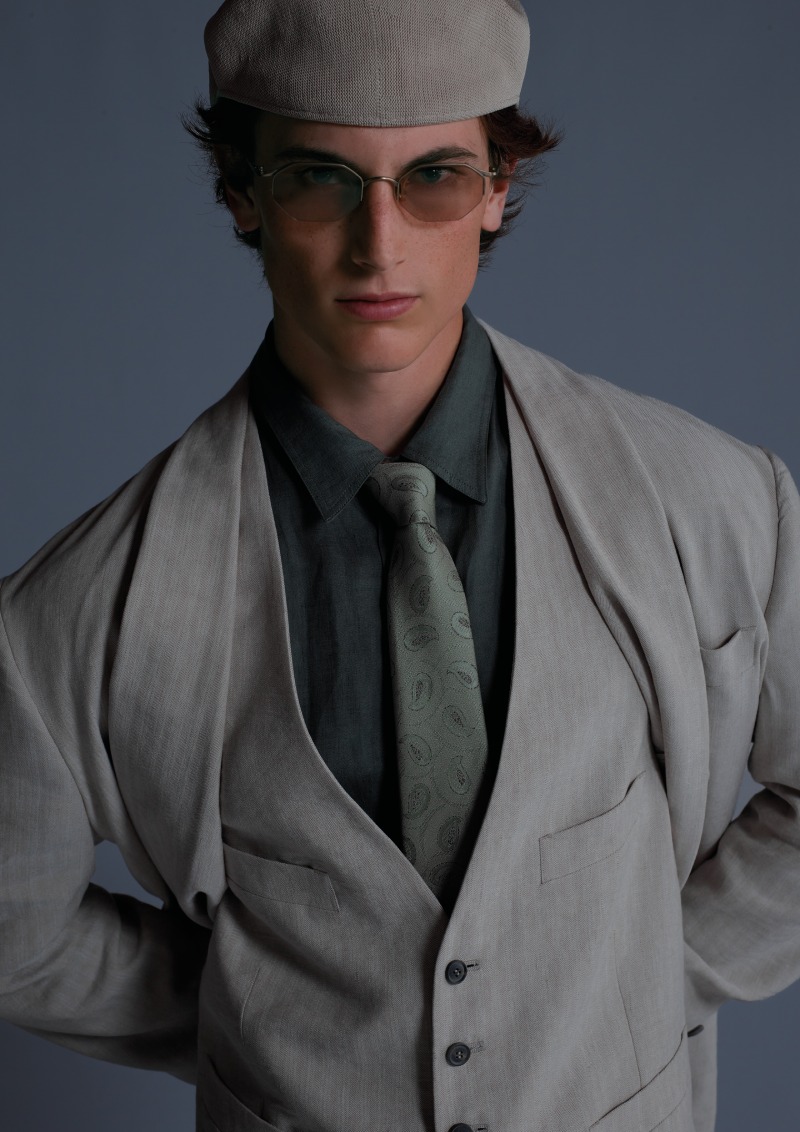 Armani Archivio reproduce los looks más icónicos de Armani