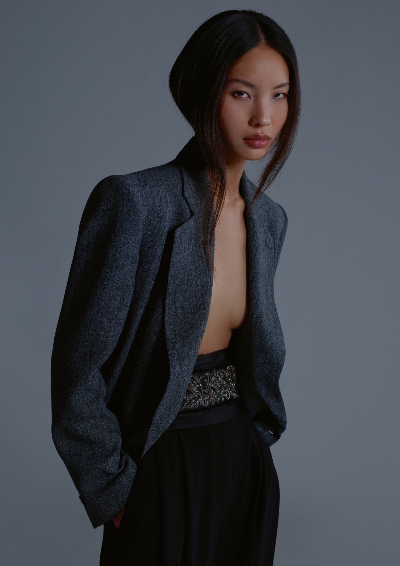 Armani Archivio reproduce los looks más icónicos de Armani