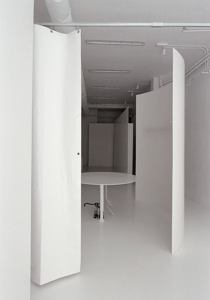 Hanghar HQ: un antiguo taller mecánico en su sede central