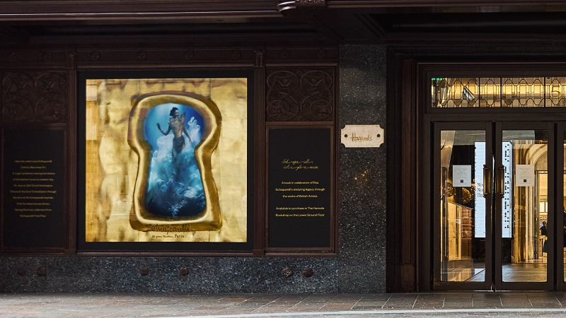 Harrods también instala su exhibición de Schiaparelli