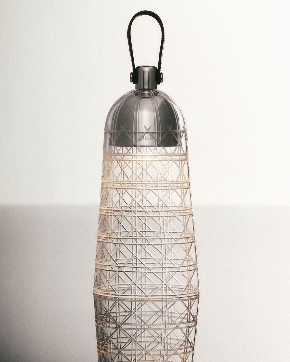 La falda Corolle de Dior convertida en lámpara