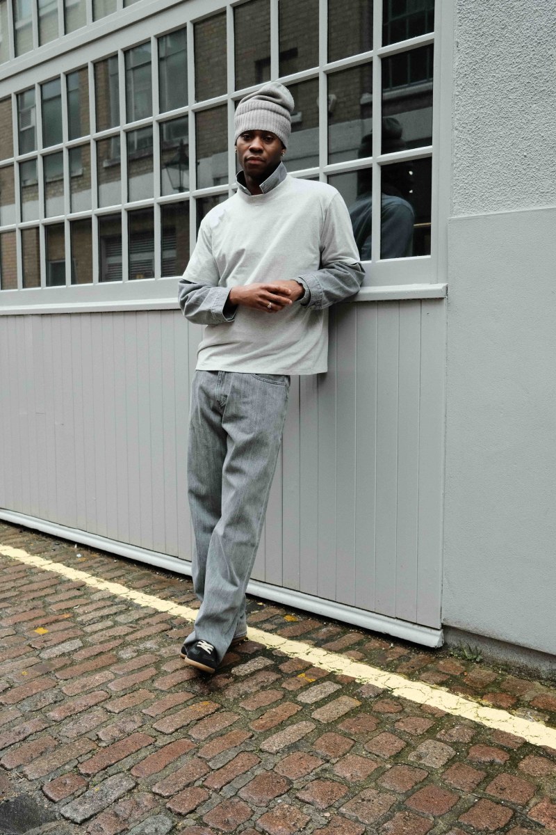 Elisa Boto y Louie Akinwale stylean lo nuevo de Levi's